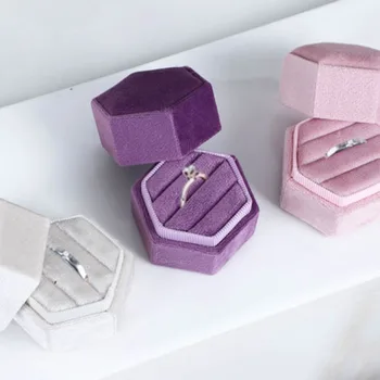 Bársony ékszergyűrű doboz hatszögletű alakú fülbevaló tároló tok jegygyűrű kijelző csomagolódoboz női ajándékhoz